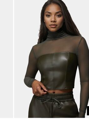 Bebe By  Ciara Set Olive Green Faux Leather Corset Crop Top and Jogger Pant Sz M